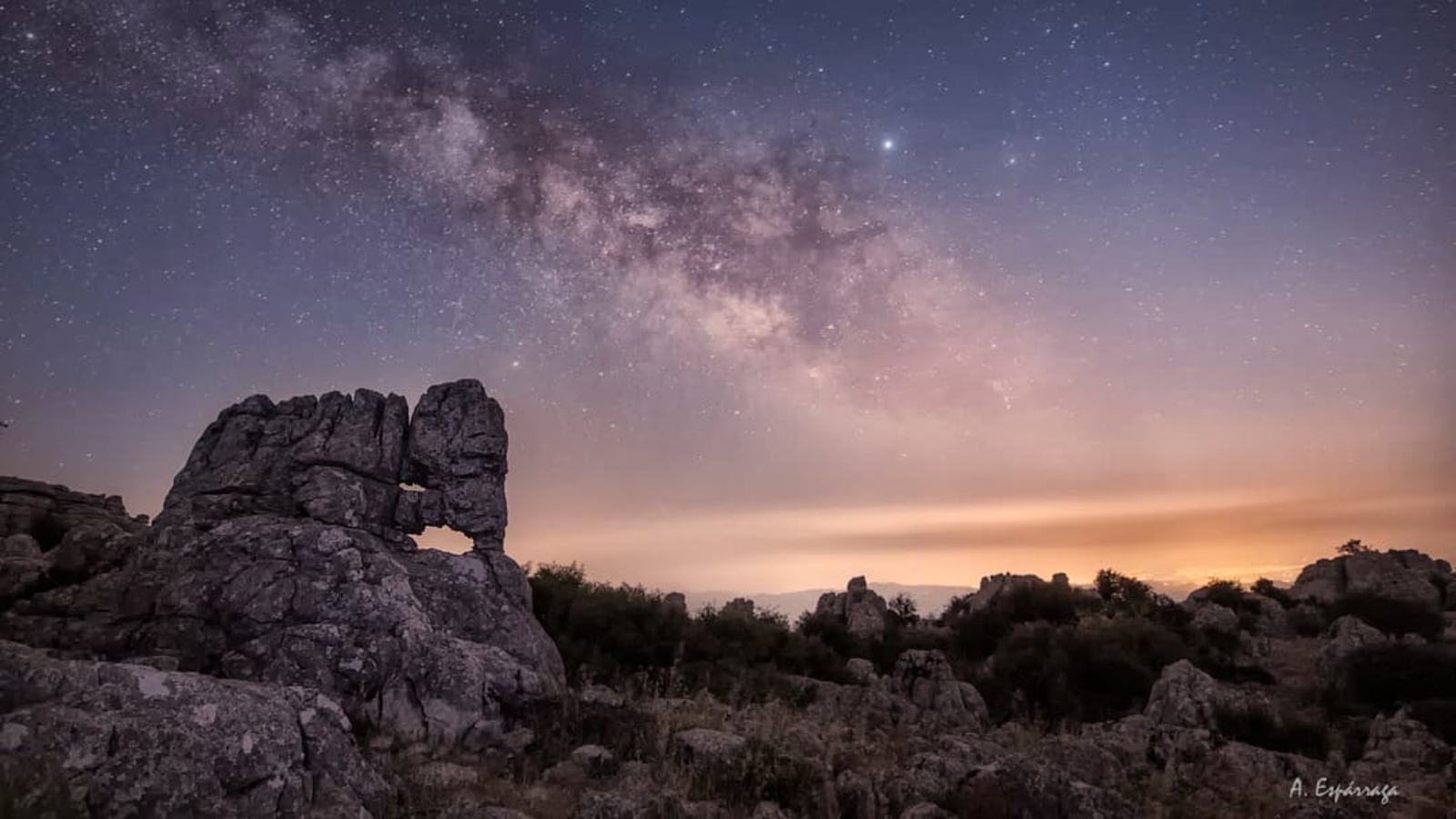 El elefante de piedra torcal de antequera