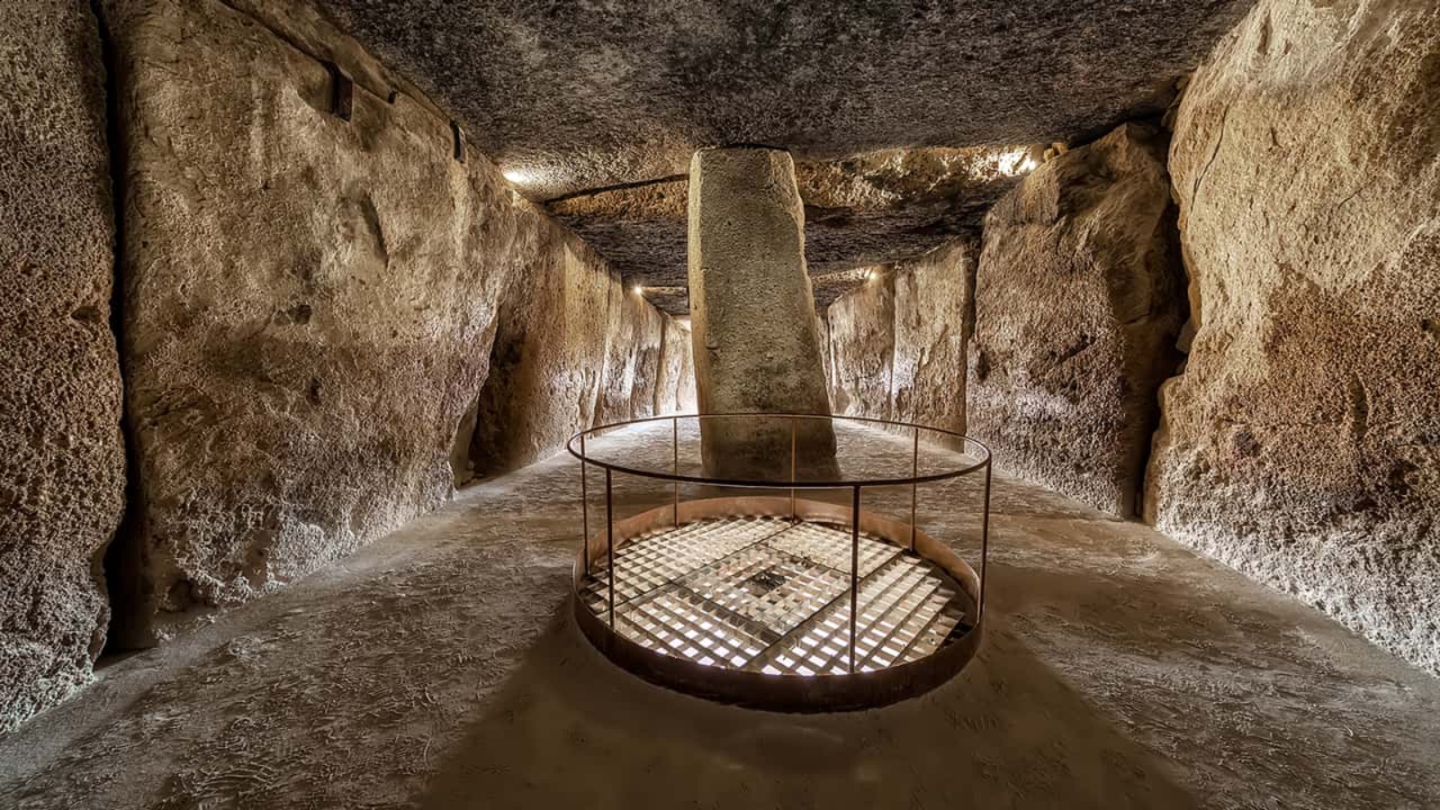 Dolmen de Menga Antequera